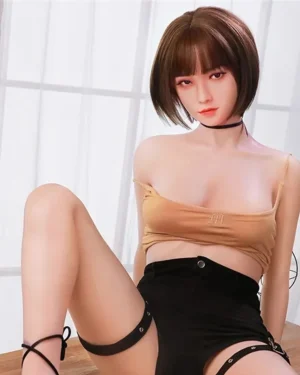 Luna - Japanische Liebesgöttin nackt in der Doggy-Style-Position